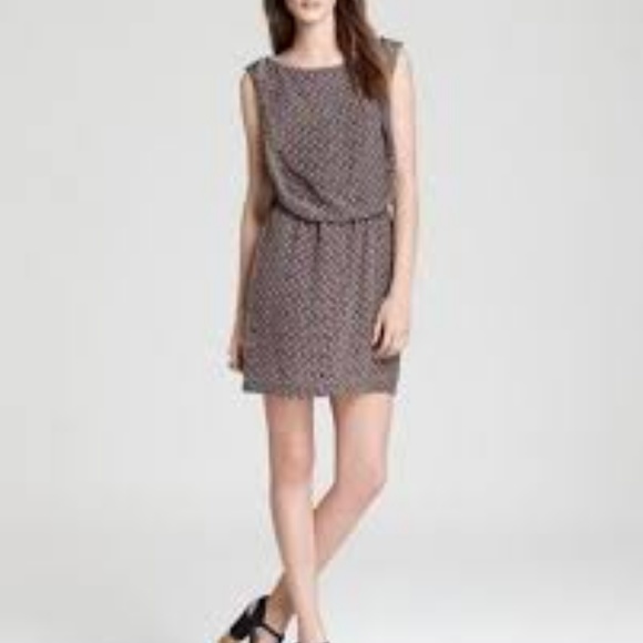 Joie Dresses & Skirts - Joie Beachwood in Caviar Diamond Floral Print Dres
